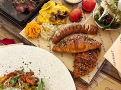 -Mark&Mars Restaurant
