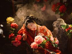 -翩若国风汉服体验馆