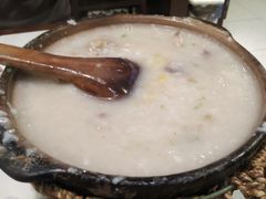 窝蛋牛肉土鸡粥-火齐潮汕砂锅粥(五道口店)