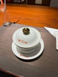 -禾颜社·精致美容