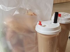 -顶东面包花园·生日蛋糕(世博店)