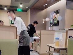-海底捞火锅(漕宝路店)