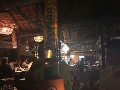 -乌托邦酒吧和餐厅