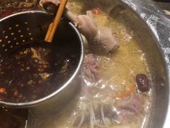-佬土鹅肠火锅(解放路店)