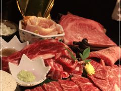 -铭牛烧肉·和牛海鲜自助(高新月牙湖店)