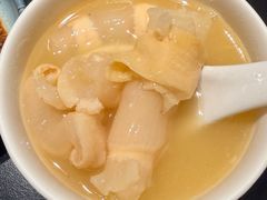 -鲜入唯煮·港式海鲜牛肉火锅(金宝街店)