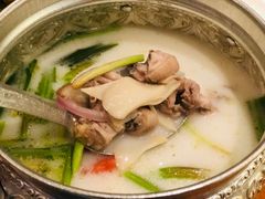 椰汁鸡汤-院子君亭亚洲厨房花园餐厅