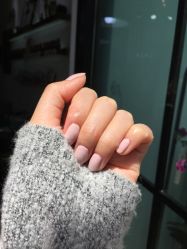 纯色-甲舍美甲美睫艺术馆