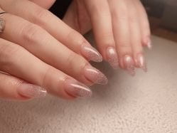 -沫儿·美甲美睫·半永久·皮肤管理