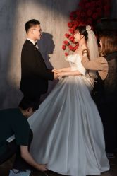 -挪娅婚纱摄影皇家会所