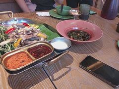 -耶里夏丽·丝路国际·新疆餐厅(浦东区东方路店)