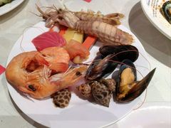 -四海一家自助餐(益田假日广场店)