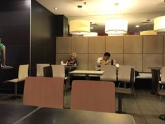 大堂-麦当劳(花桥得来速店)