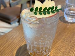-Two Birds One Stone·一石二鸟(诚品生活店)