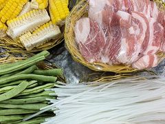 -屯老二农家铁锅炖·行业领军者(梅江店)