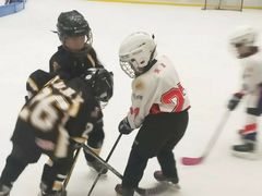 -陈露国际冰上中心(天津嘉里汇店)