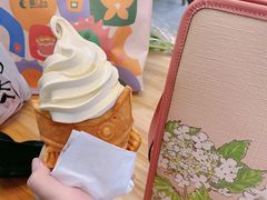 鱼饼冰淇淋-高力乐面包咖啡厅(西塔店)