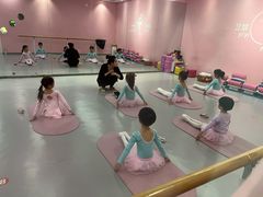 -艺熠舞蹈口才主持表演艺术中心(爱琴海校区)