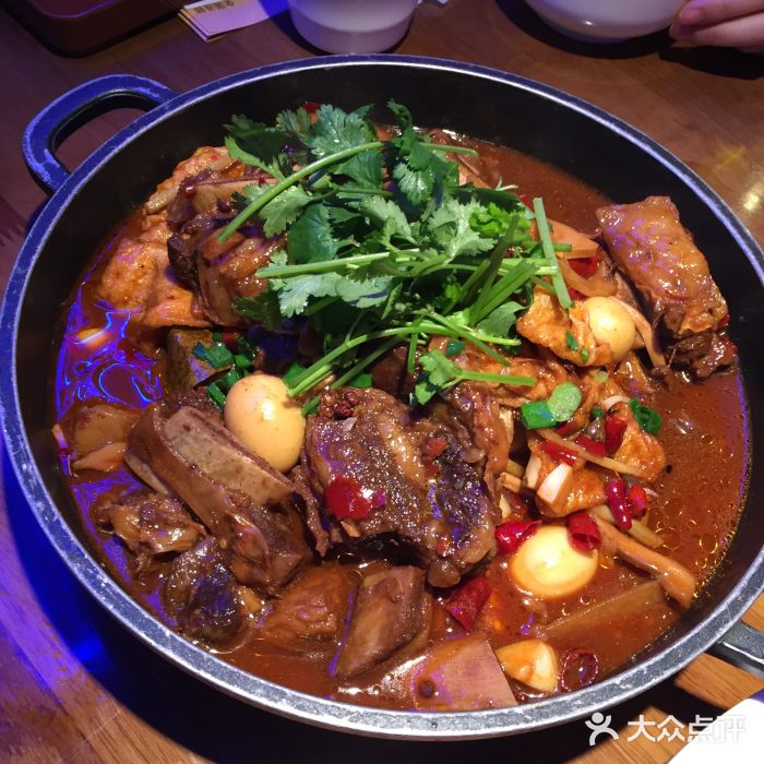 胖哥俩肉蟹煲(南坪万达新馆店)牛排煲图片