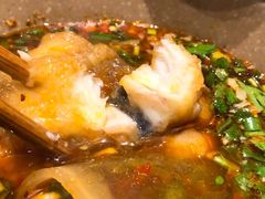 -肖肖酸萝卜鱼火锅(总店)