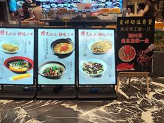 -品悦酒店(三林古镇店)