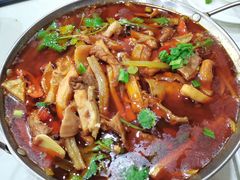 干锅牛杂-聚丰园•湖鲜餐厅(阿红私房菜梅石路店)