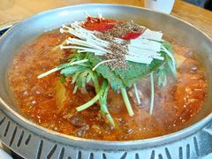 -喇喇排骨火锅·传统韩式脊骨汤(望京西园总店)