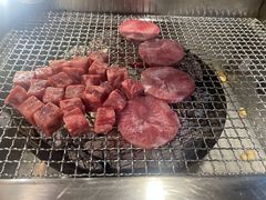-肉甲韩国木炭烤肉(新壹街1店)