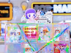 -泡泡玛特POPMART(上海环球港店)