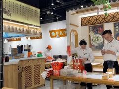 -馋三尺蟹粉小笼(人民广场店)