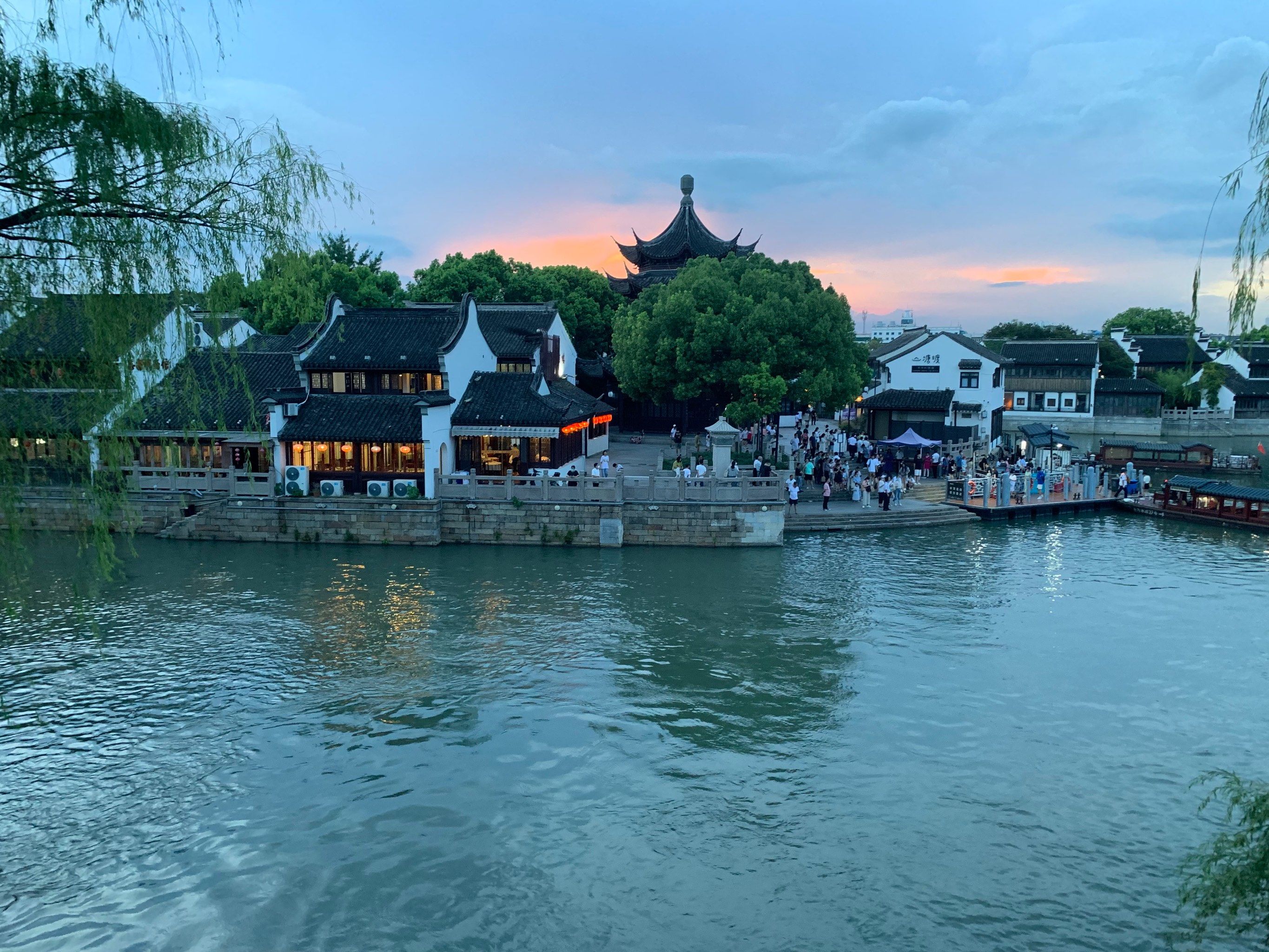 0元玩转这座城七里山塘街,夜景真心不错#山塘街 #苏州山塘街 「山塘