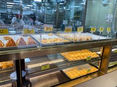 面包甜点陈列柜-鲍师傅糕点(百盛西南商都店)