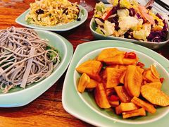 萝卜小菜-后院犇牛主题餐厅(云岗店)