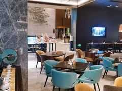 -星河吉酒店-BOND大堂吧·咖啡·简餐