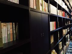 -钟书阁(松江泰晤士小镇店)