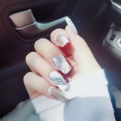 -手牵手美甲