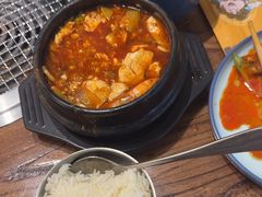 -明洞阿姨·韩式酱蟹烤肉·创意料理(三元桥店)