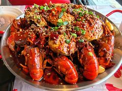-肥肥虾庄·金牌油焖大虾(汉街SKP店)