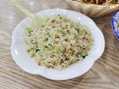 -江城燕子大排档(江汉路步行街店)