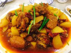 -马尔龙新疆饭店·清真(瑞景店)