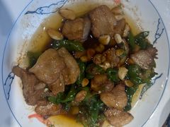 -头上红煨盐鸡·非遗院子餐厅