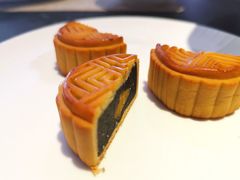 红豆沙蛋黄月饼-楚禾宴·家宴(光谷大道店)