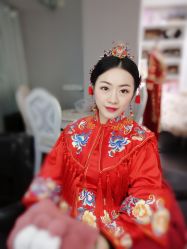 -雪莉美妆婚纱馆
