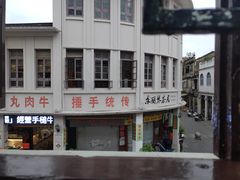 -胡荣泉