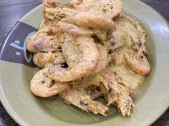 咸蛋黄炒虾-贞姨美食·老字号海鲜大排档