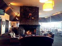 -Lake Hawea Hotel