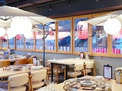 大堂-日进一片海.生腌海鲜火锅.宵夜烧烤(三里屯总店)
