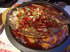 -鸣记脆皮烤鱼·海鲜烤鱼(三八广场店)