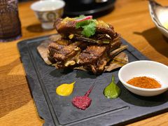 手抓羊排-敏珠拉姆藏餐·南京厨房(富春江东街店)