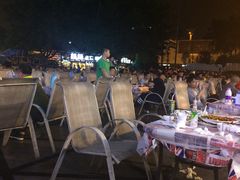露天位-友记功夫香·人民川菜(红牌楼店)